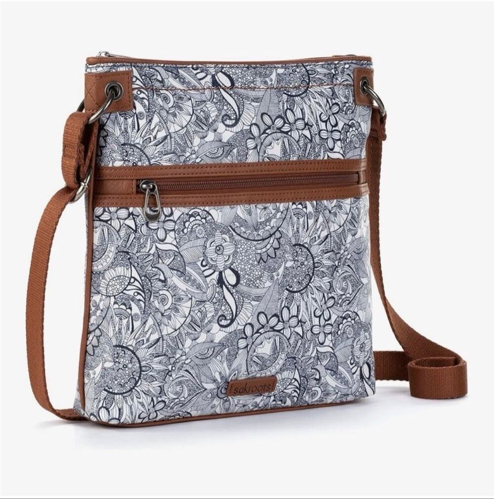 Sakroots Artist Circle Flat Crossbody Bag NWT.